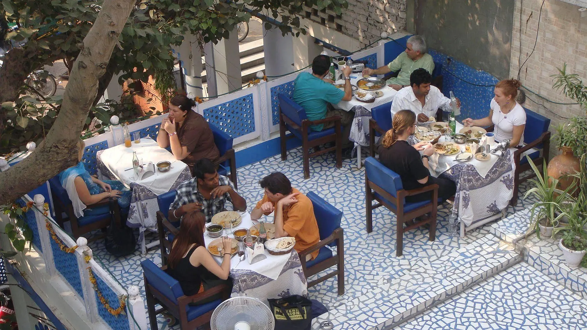Hotel Ray Of Maya Agra