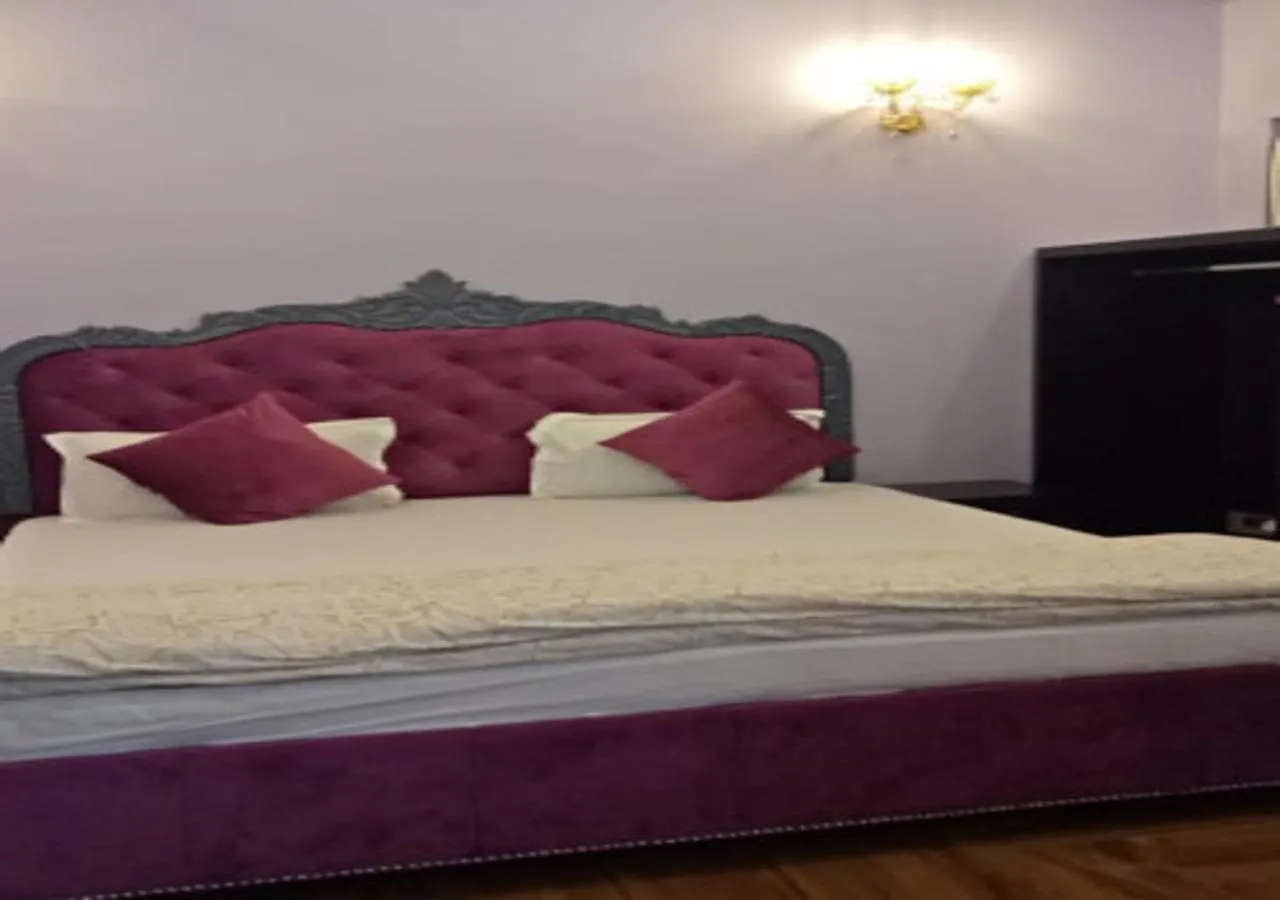 ** Hotel Ray Of Maya Agra  India
