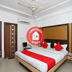 Oyo 13125 Gwal Palace *** Agra (Uttar Pradesh)